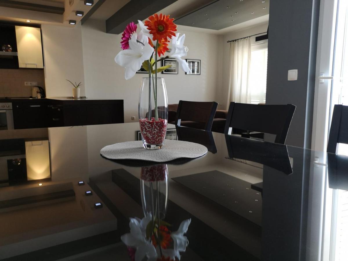 Apartment Seasun Makarska Exteriör bild
